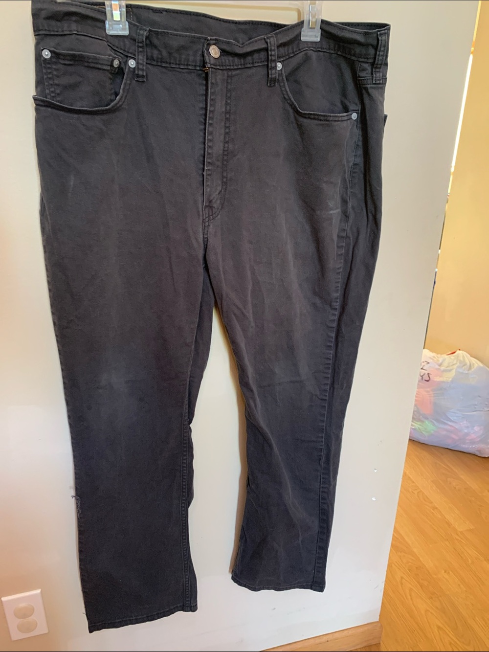 Levi's Men's Grey-ish Color Relaxed Straight Jeans